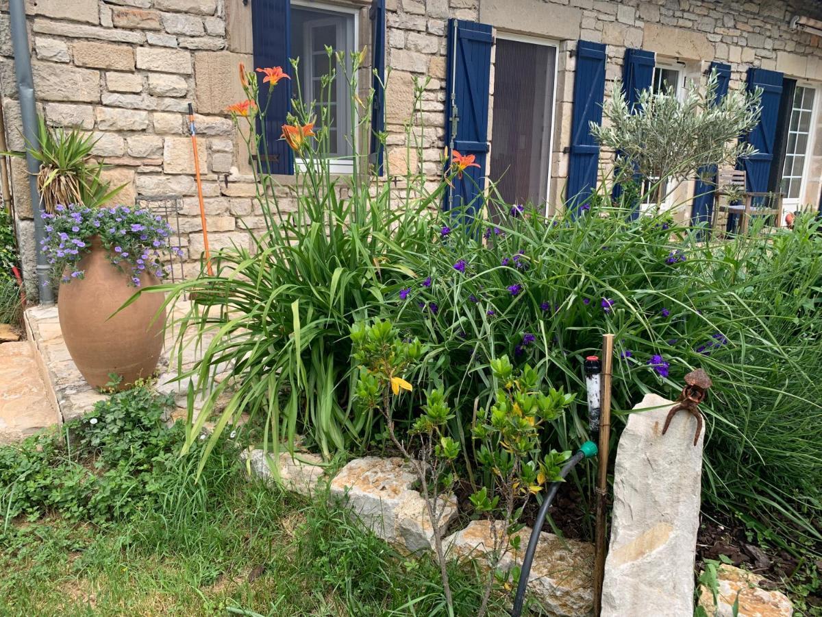 Gite La Longere Bleue Caylus Экстерьер фото